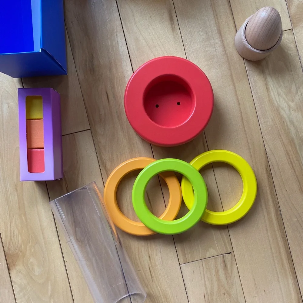 New Partial Lovevery Explorer Play Kit‎